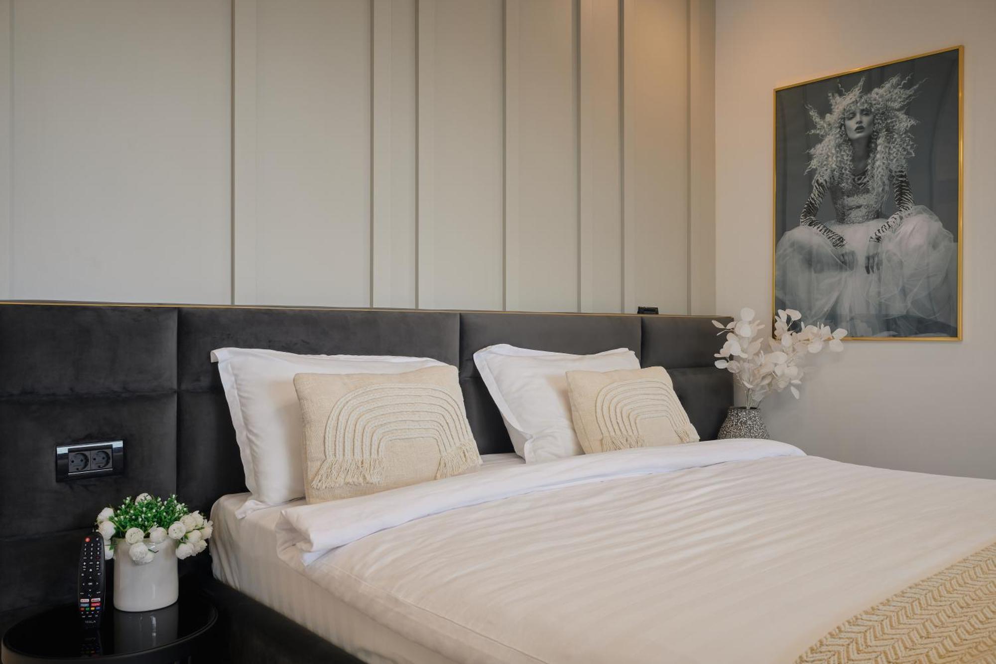 City View - Luxury Apartment A - Old City - Victoriei Bukarest Kültér fotó